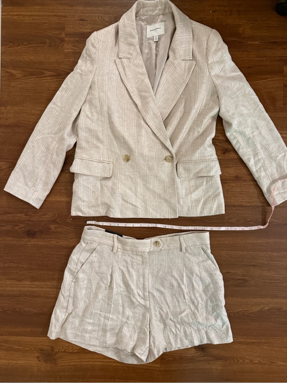 Banana Republic 2 piece Light Taupe Linen-Blend Double-Breasted Blazer & Shorts